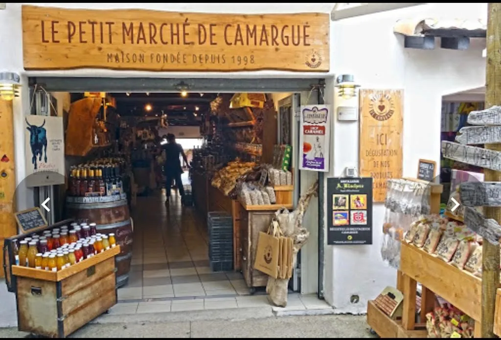 Image qui illustre: Le Petit Marché De Camargue à Saintes-Maries-de-la-Mer - 2