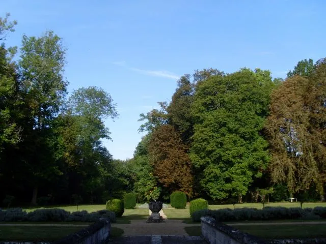 Image qui illustre: Parc du Château de Tanlay