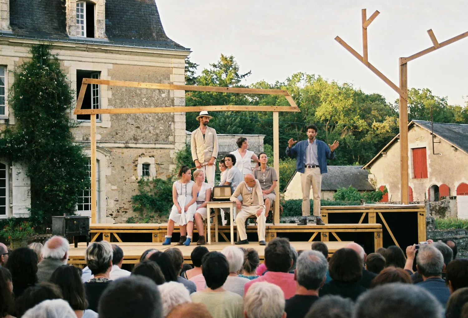 Image qui illustre: Théâtre ANTIGONE à Batz-sur-Mer - 0
