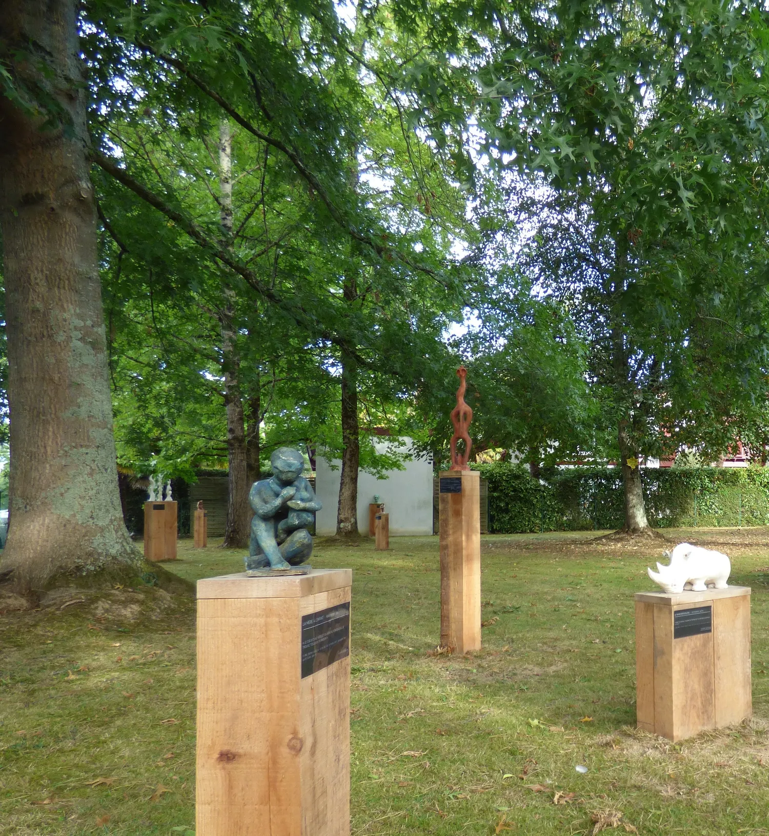 Image qui illustre: Le jardin des sculptures à Cambo-les-Bains - 0