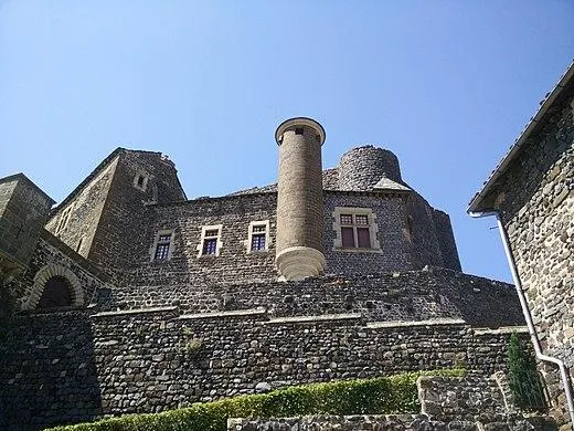 Image qui illustre: Château de Bouzols