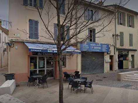 Image qui illustre: Bar Du Centre à Marignane - 0