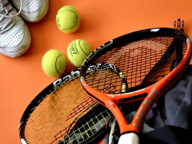 Image qui illustre: Tennis À Saint-pierre-sur-dives