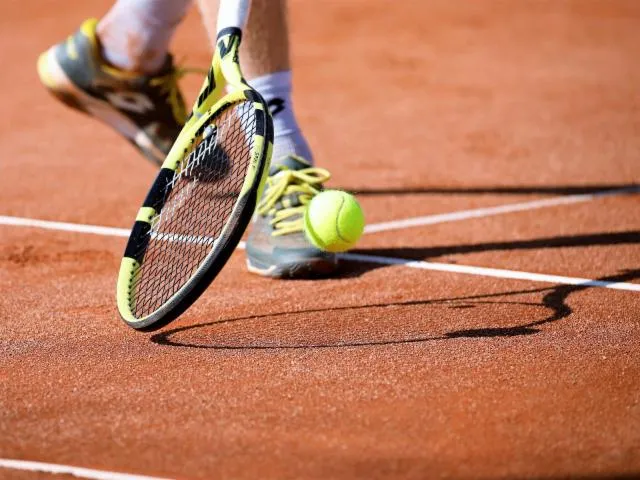 Image qui illustre: Court de tennis de Châteaurenard