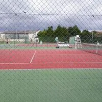 Image qui illustre: Terrain De Tennis
