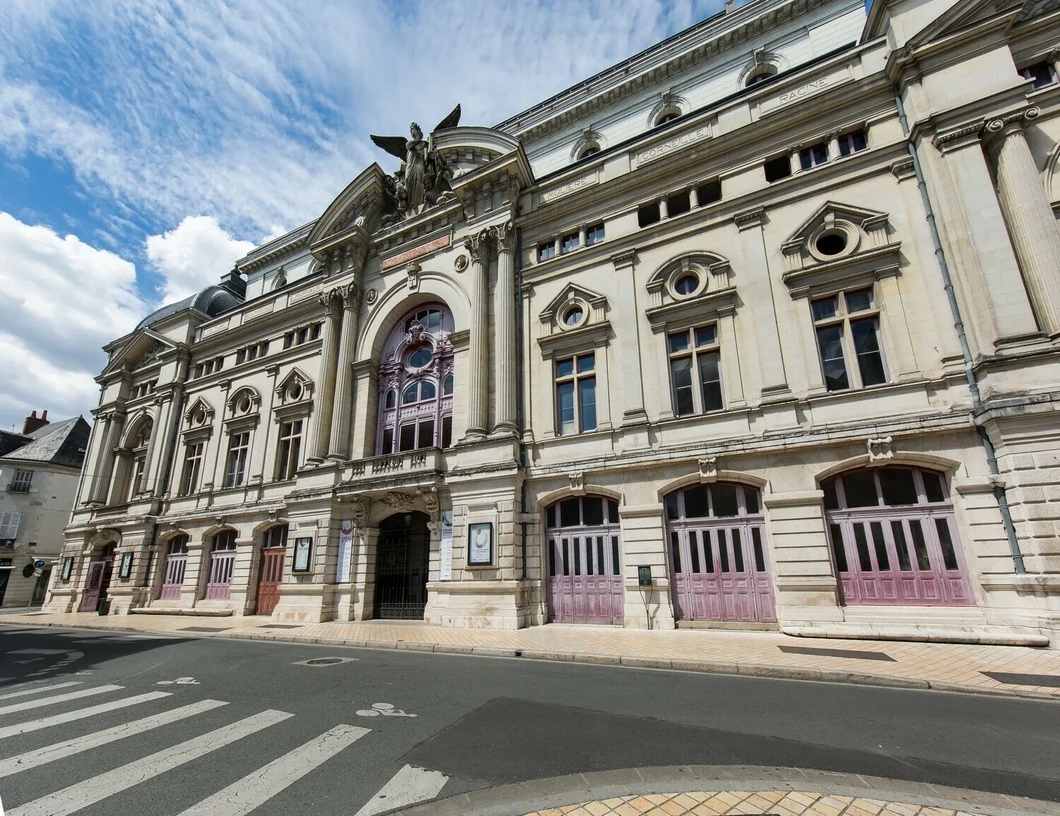 Image qui illustre: Visite guidée Patrimoine à Tours - 0