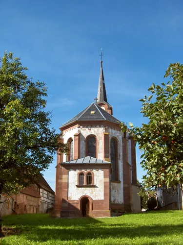 Image qui illustre: Découvrez cette église du XIXème siècle conçu par l'architecte Roehrich à Frœschwiller - 0