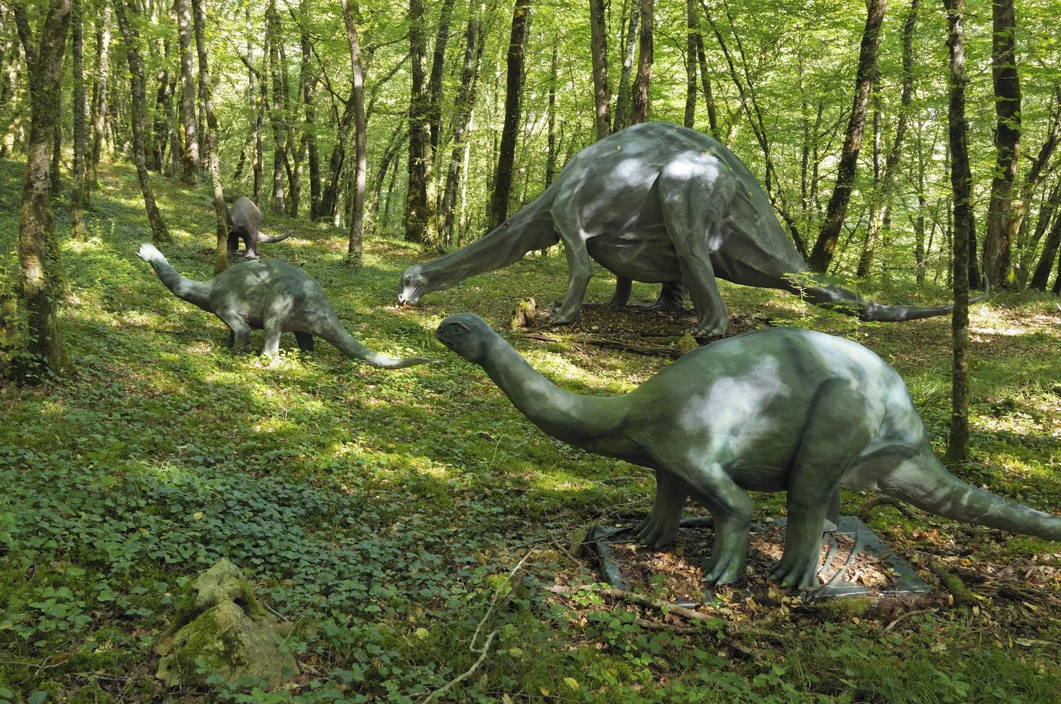 Image qui illustre: Parc Aux Dinosaures Dordogne à Saint-Léon-sur-Vézère - 1