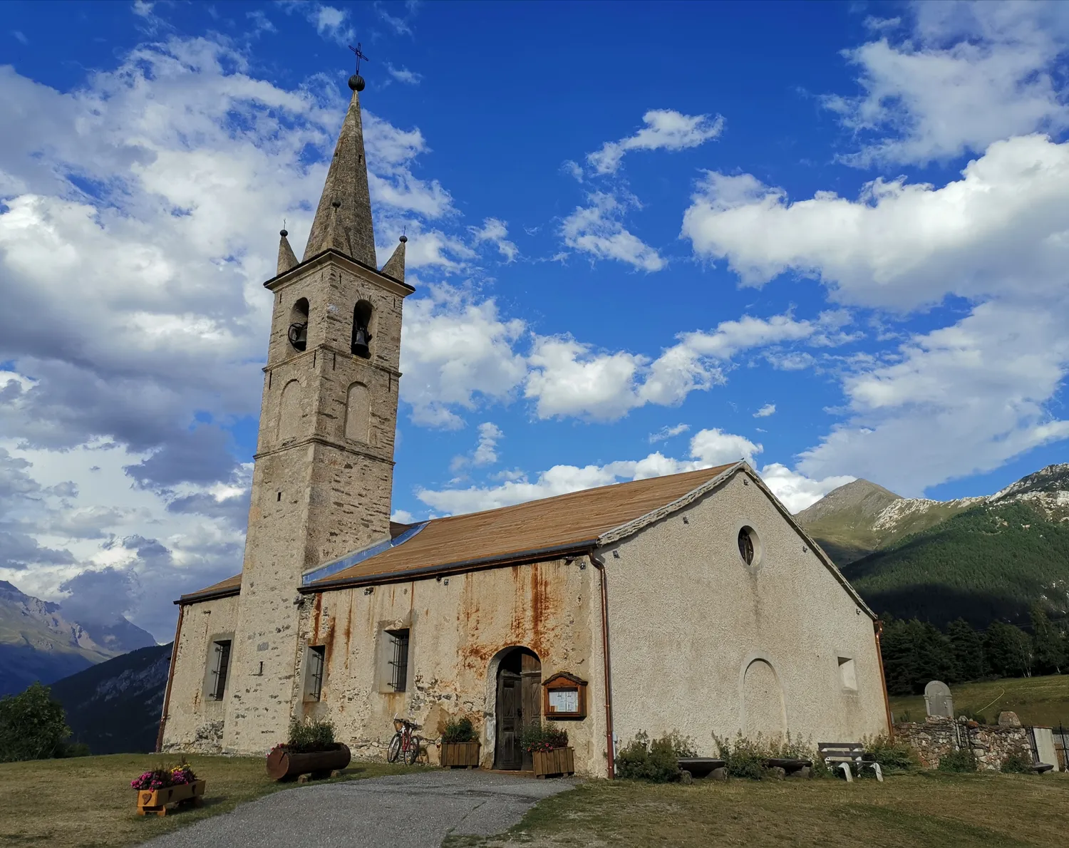 Image qui illustre: Eglise Saint-laurent (sardières) : En Accès Libre à Val-Cenis - 0