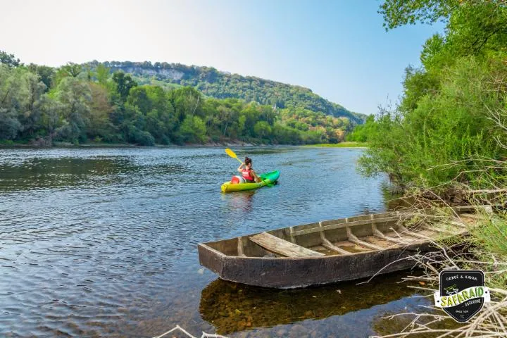 Image qui illustre: Canoës Safaraid Dordogne - Base De St Sozy