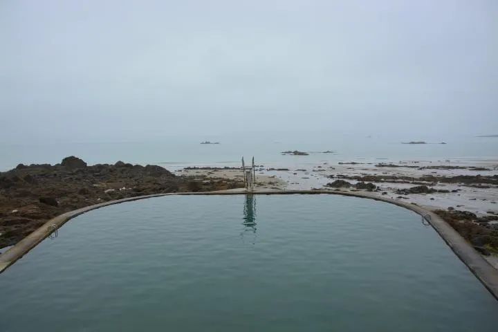 Image qui illustre: Piscine d'eau de mer