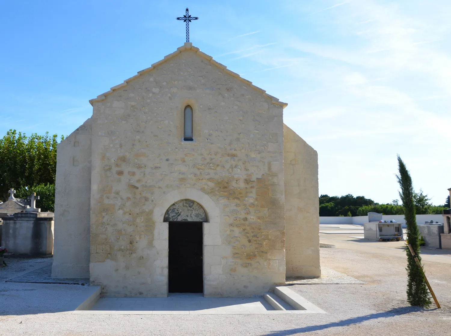 Image qui illustre: Chapelle Saint-thomas à Mollégès - 0
