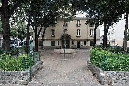 Image qui illustre: Place Étienne-Pernet à Paris - 0