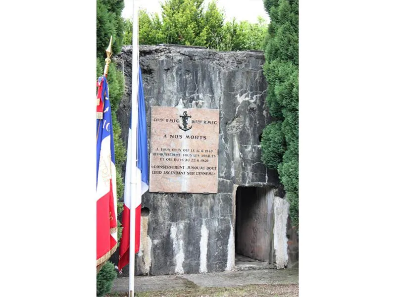 Image qui illustre: Route De La Ligne Maginot Aquatique - Mémorial Des Marsouins à Holving - 2