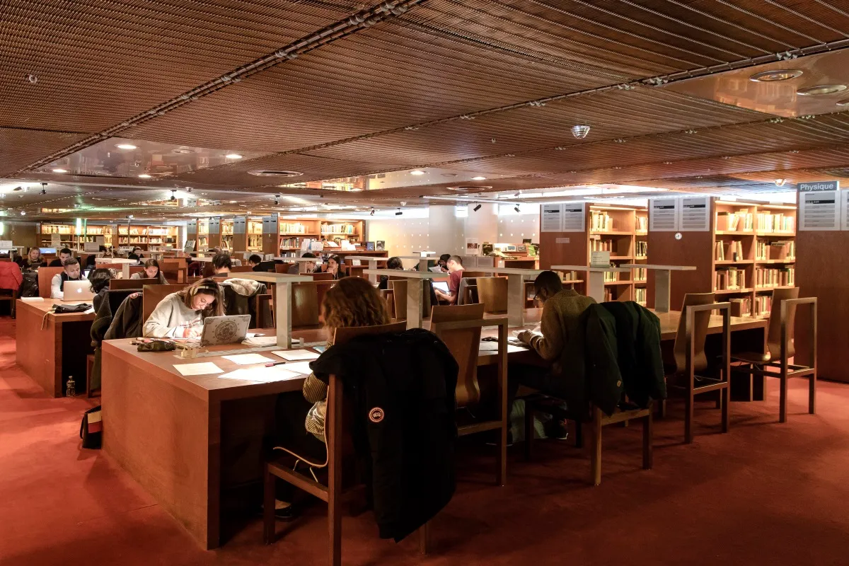 Image qui illustre: Bibliothèque François-Mitterrand à Paris - 2