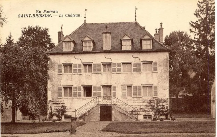 Image qui illustre: Visite libre de l'exposition  Du Château de Saint-Brisson à la Maison du parc, deux siècles d’histoire 