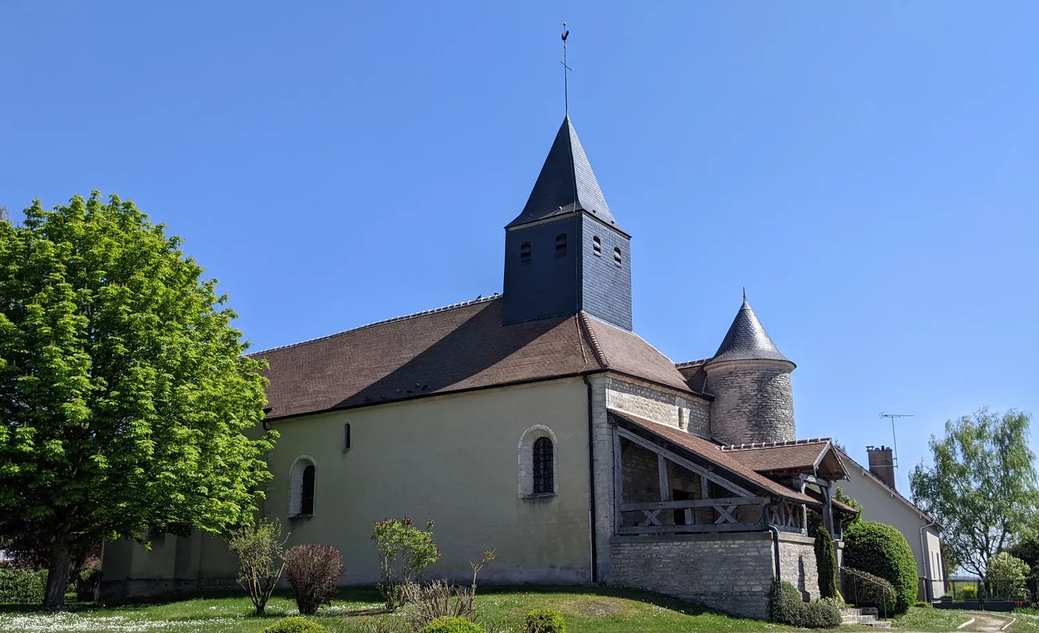 Image qui illustre: Eglise Notre-dame-de-la-nativité De La Rothière à La Rothière - 0