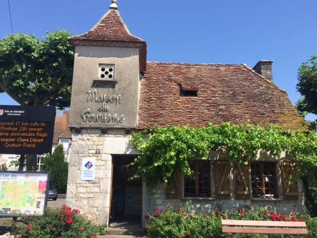 Image qui illustre: Office De Tourisme Vallée De La Dordogne - Bureau D'accueil De Gramat