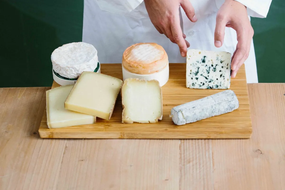 Image qui illustre: Dégustez 6 fromages fermiers à Paris - 0
