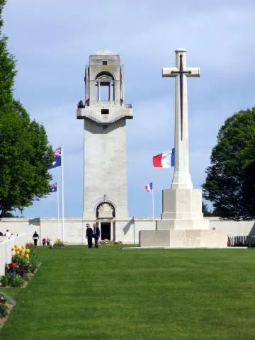 Image qui illustre: Mémorial National Australien De Villers-bretonneux
