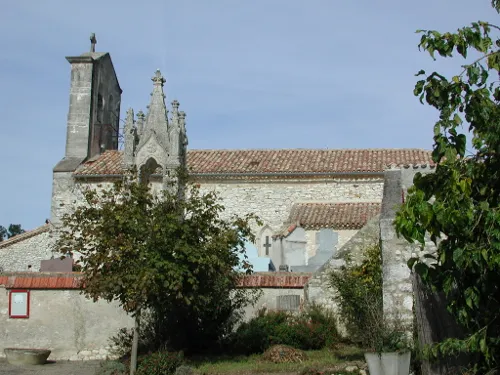 Image qui illustre: La Randonnée Des Deux Églises De Saint-vivien Et Saint-eutrope à Saint-Eutrope-de-Born - 0