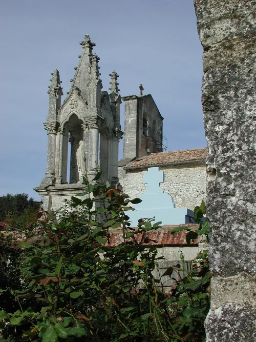 Image qui illustre: La Randonnée Des Deux Églises De Saint-vivien Et Saint-eutrope à Saint-Eutrope-de-Born - 1