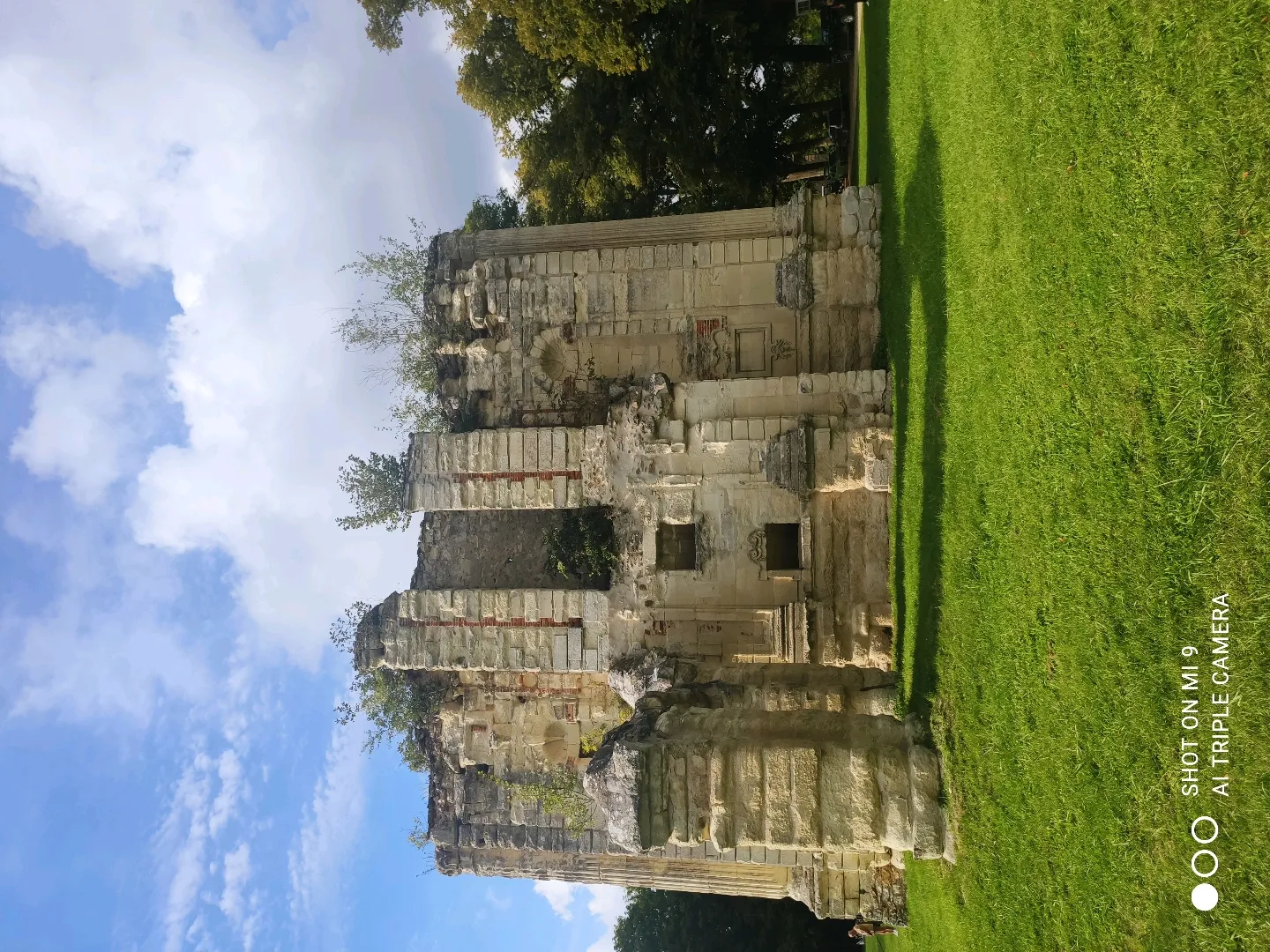 Image qui illustre: Vestiges du Château de Montceaux-les-Meaux