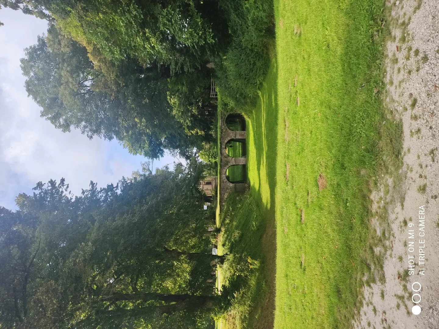 Image qui illustre: Vestiges du Château de Montceaux-les-Meaux