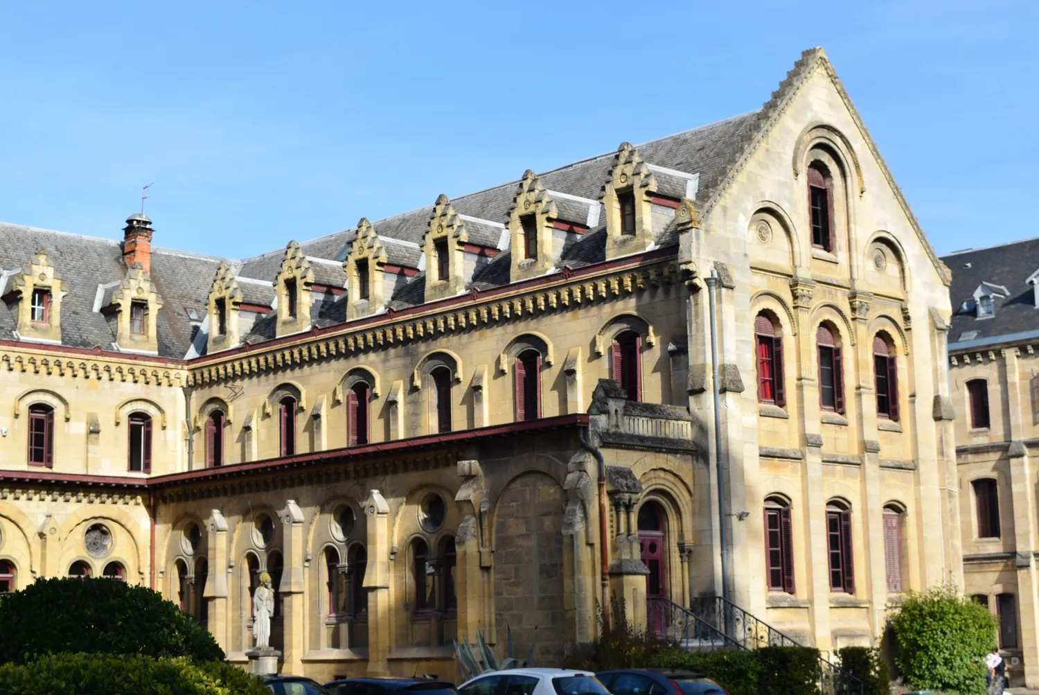 Image qui illustre: Visite des bâtiments historiques de l'Assomption ! à Bordeaux - 0