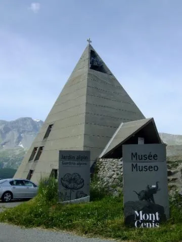 Image qui illustre: Musée De La Pyramide Du Mont-cenis