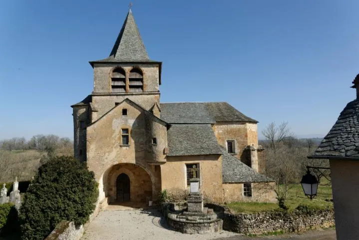 Image qui illustre: Découvrez l'église de Rodelle !