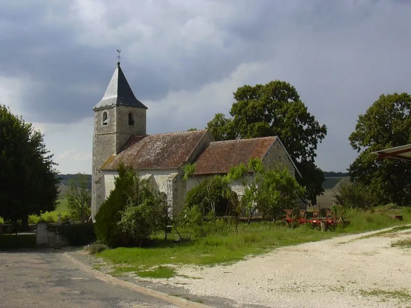 Image qui illustre: Église Sainte-colombe De Buchey à Rizaucourt-Buchey - 0