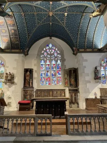 Image qui illustre: Visite de l'Église Notre-Dame, à Brennilis
