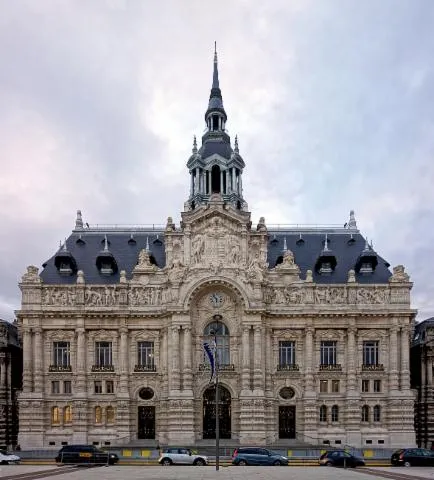 Image qui illustre: Mairie de Roubaix