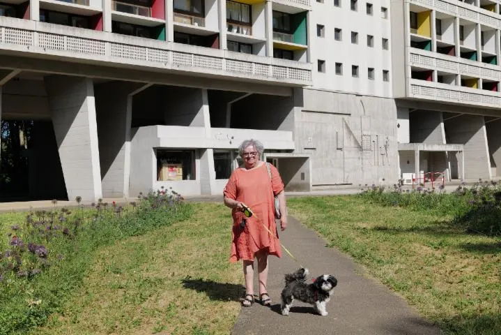 Image qui illustre: Découvrez l'exposition Le Règne Amical dans un bâtiment conçu par Le Corbusier