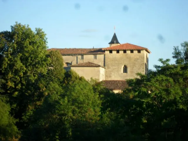 Image qui illustre: Découverte du château de Crampagna accompagnée d'un guide