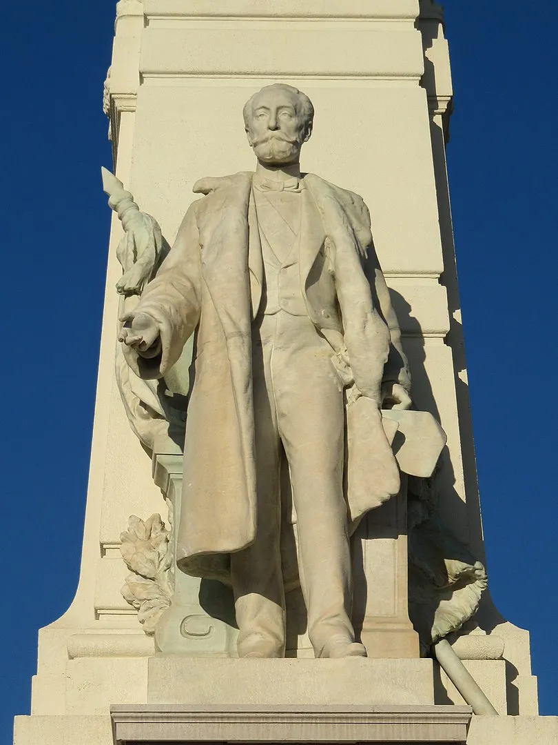 Image qui illustre: Monument Sadi Carnot à Dijon - 2
