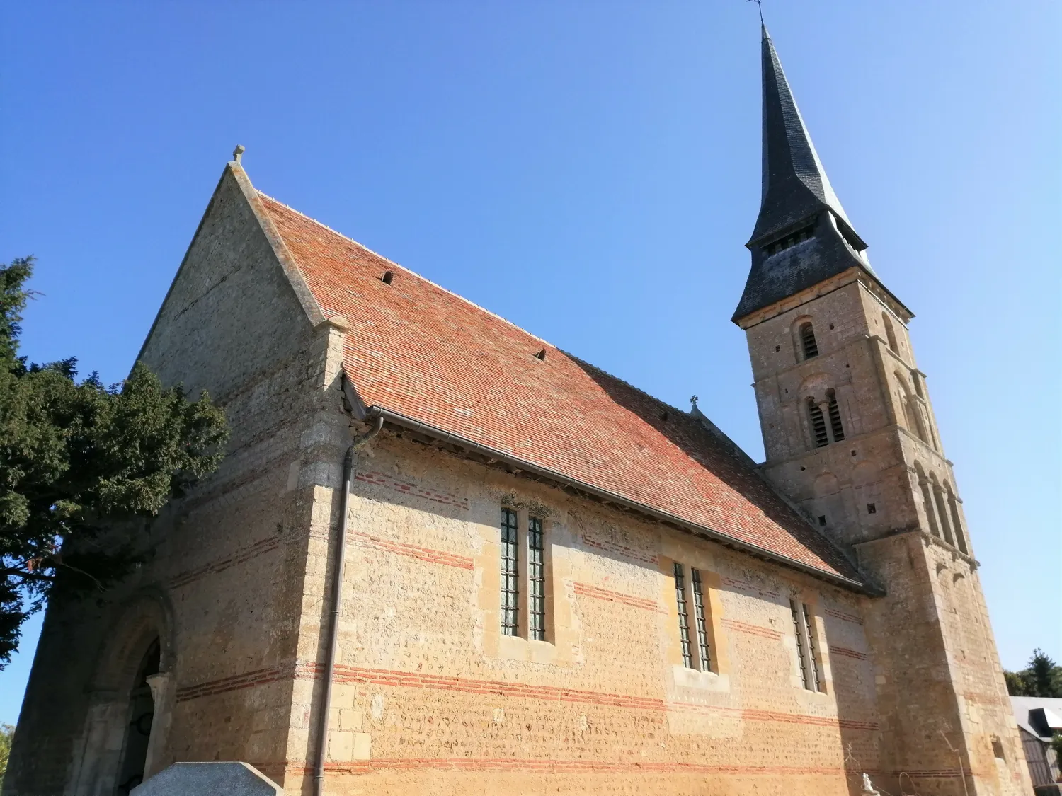 Image qui illustre: Visite guidée de l'église à Saint-Pierre-en-Auge - 0