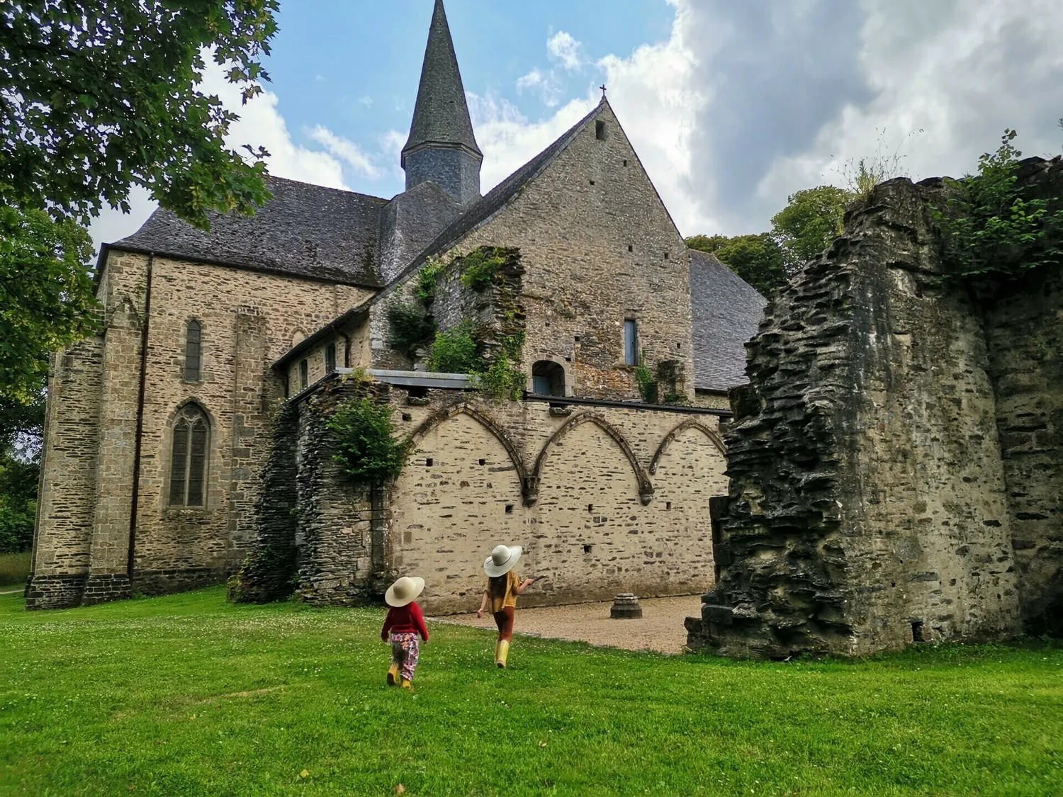Image qui illustre: JEP 2024 - Abbaye du Relec à Plounéour-Ménez - 0