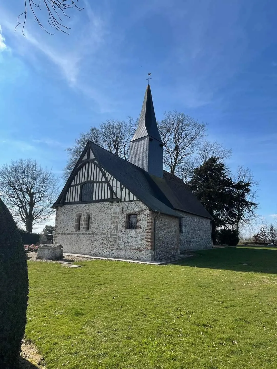 Image qui illustre: Visite guidée de la chapelle à Saint-Ouen-du-Breuil - 0
