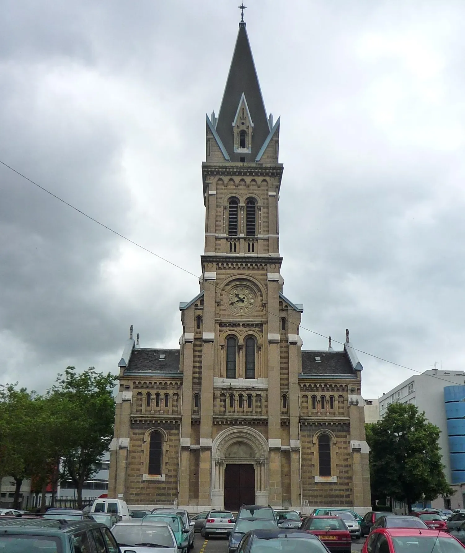 Image qui illustre: Eglise Saint Bruno à Grenoble - 0