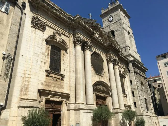 Image qui illustre: Cathédrale Notre-Dame-de-la-Seds