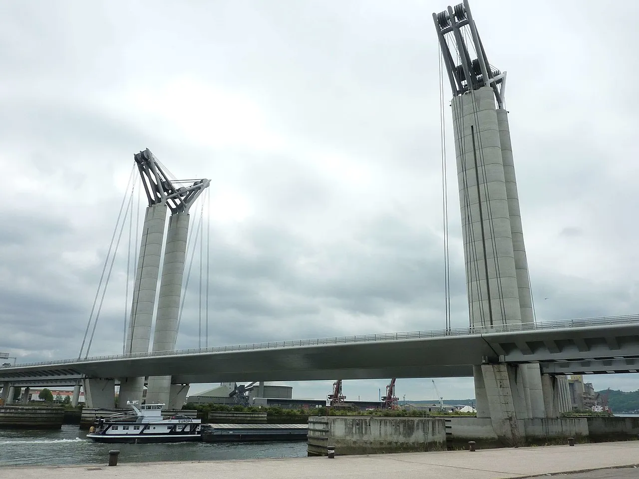 Image qui illustre: Pont Gustave Flaubert à Rouen - 0