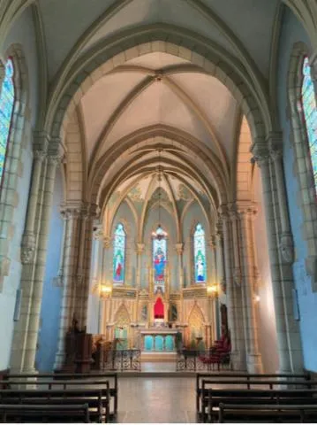 Image qui illustre: Visite de la chapelle de l'ancien pensionnait de Saint-Laurent-en-Brionnais