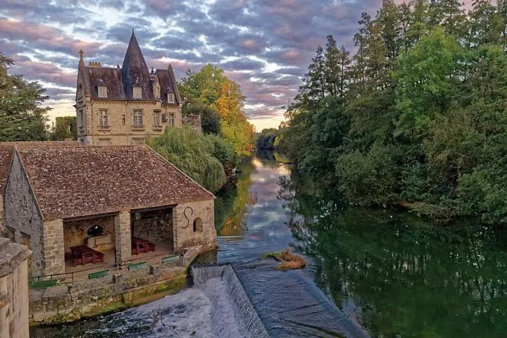 Image qui illustre: Moret-sur-Loing