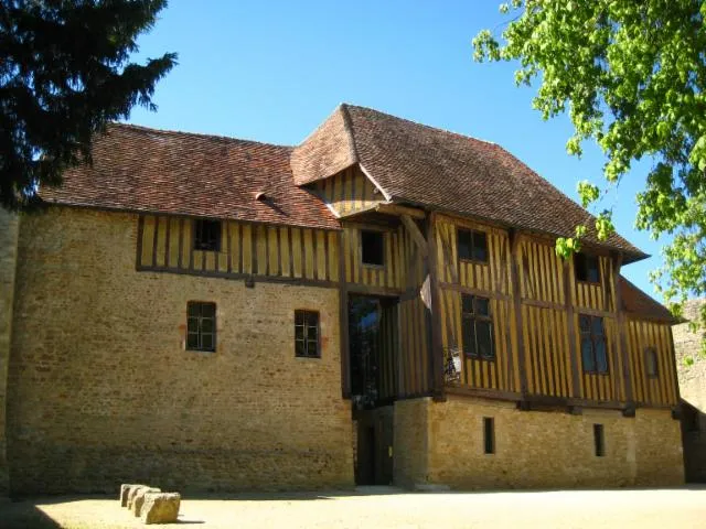 Image qui illustre: Château De Crèvecœur