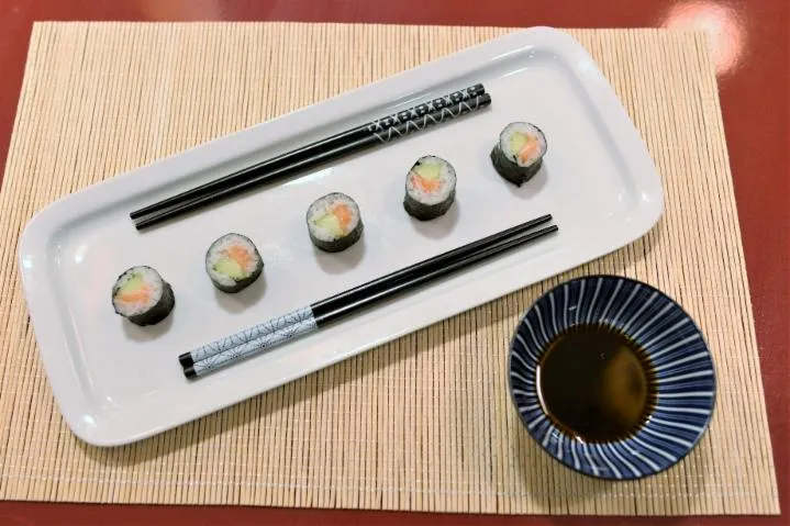 Image qui illustre: Réalisez vos sushis et makis