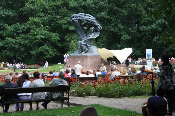 Image qui illustre: Monument à Frédéric Chopin
