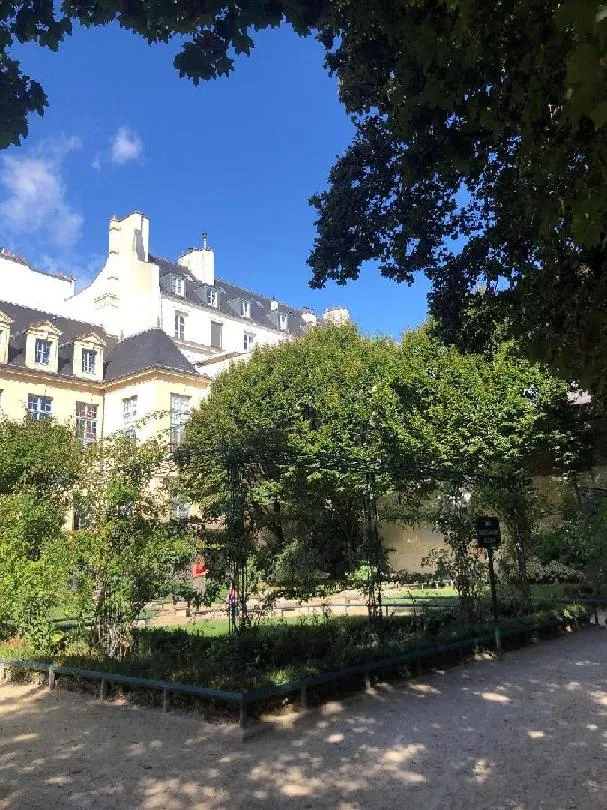Image qui illustre: Jardin Saint-Gilles-Grand-Veneur-Pauline-Roland