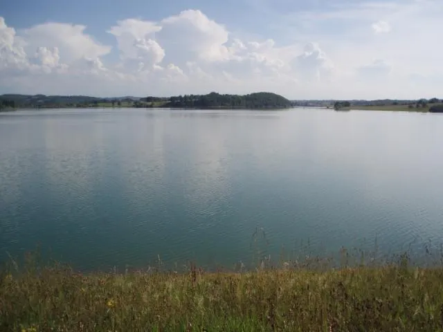 Image qui illustre: Lac De L'astarac